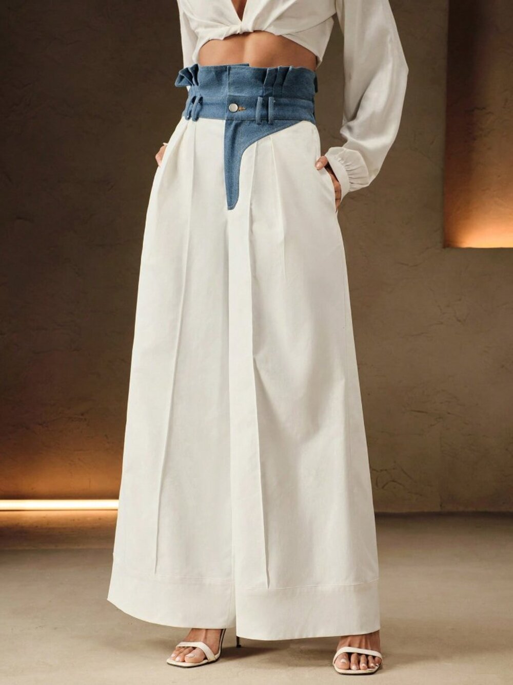 White Casual Women's High Waist Ruffled Hem & Patchwork Wear Jeans - Picture 3 of 6
